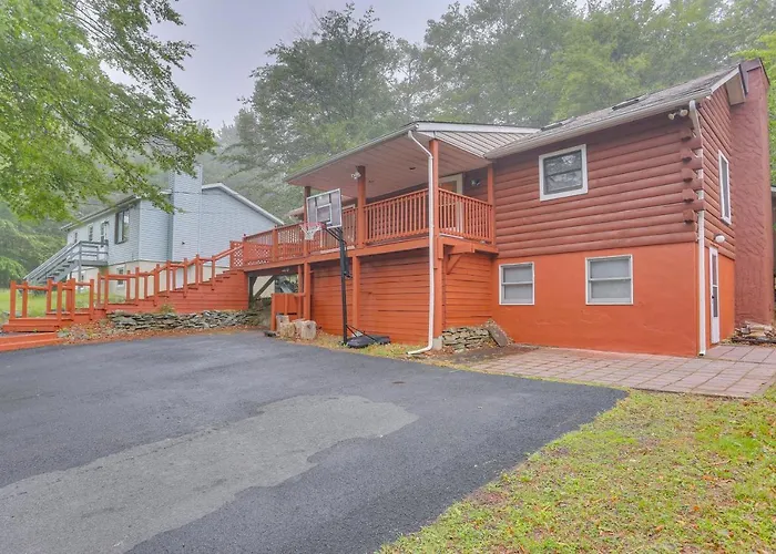 Pocono Vacation Rental With Game Room!