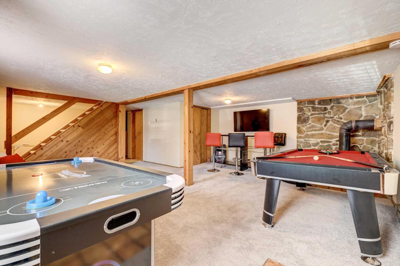 Pocono Vacation With Game Room!