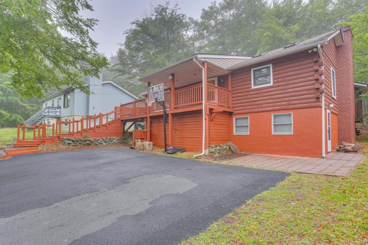 Ferienhaus Pocono Vacation With Game Room! *